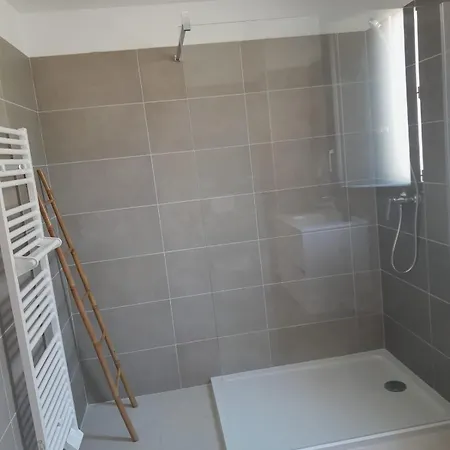 4 Couchages Borgo Apartment